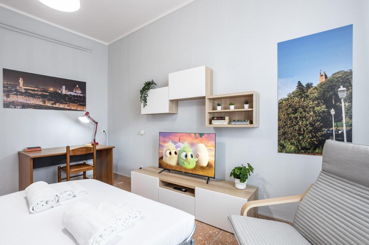 Yellowsunny Apartment With Two Balconies Пиза Екстериор снимка